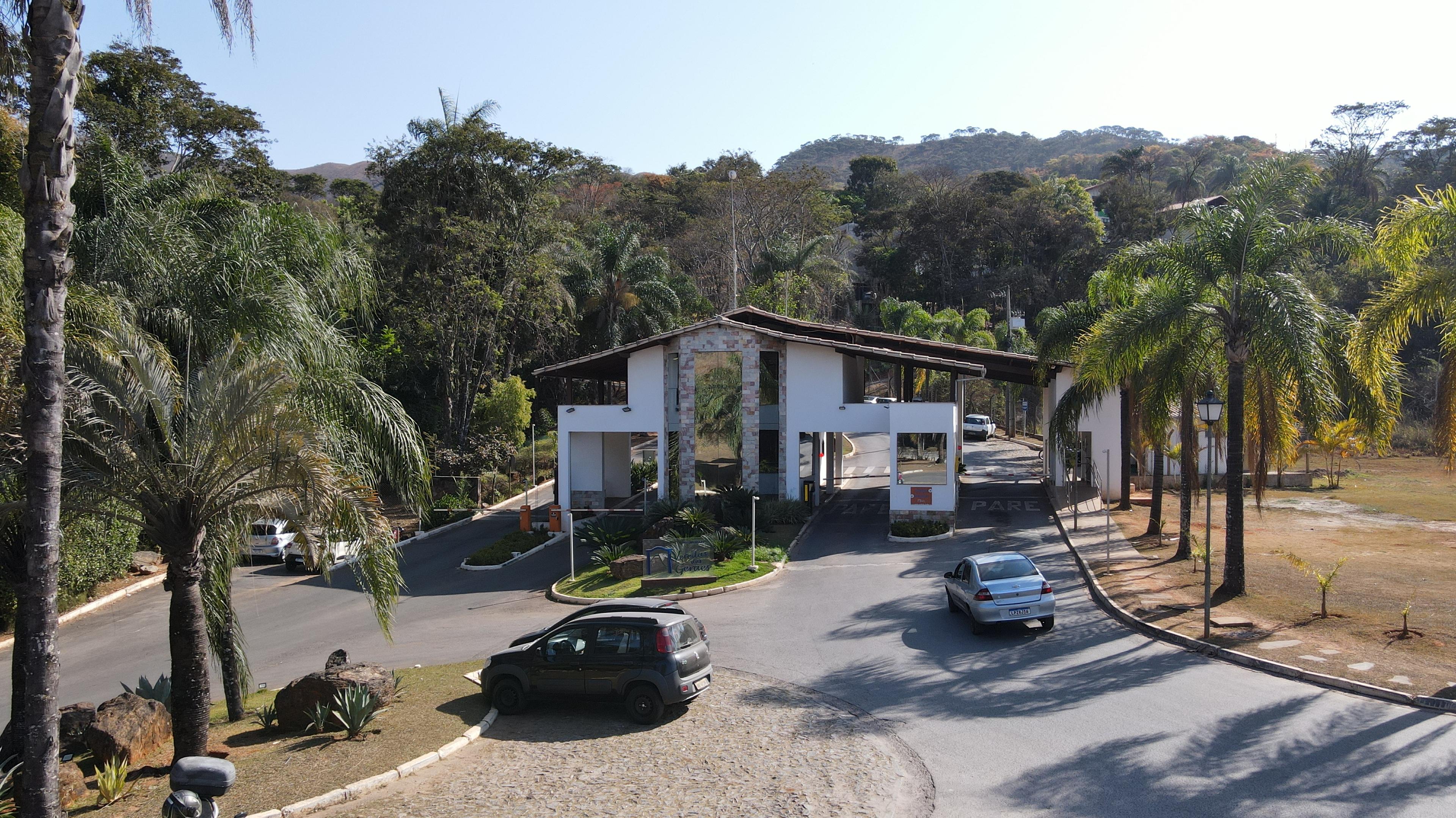 Veredas das Geraes - Lote 10 da quadra 03A-II (702,61m²) — foto 1 de 3