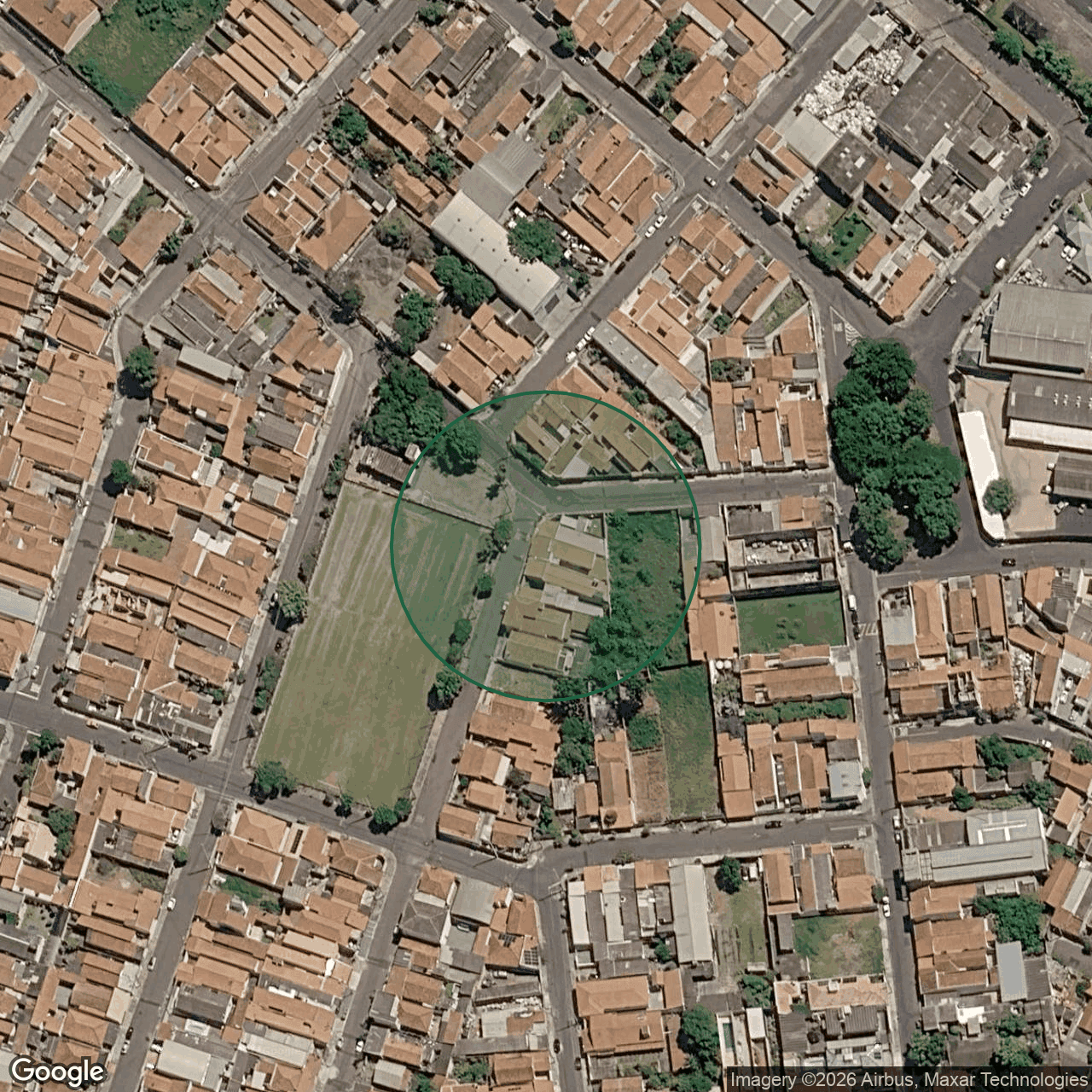 Terreno em São Carlos — 900 m² — foto 1 de 3