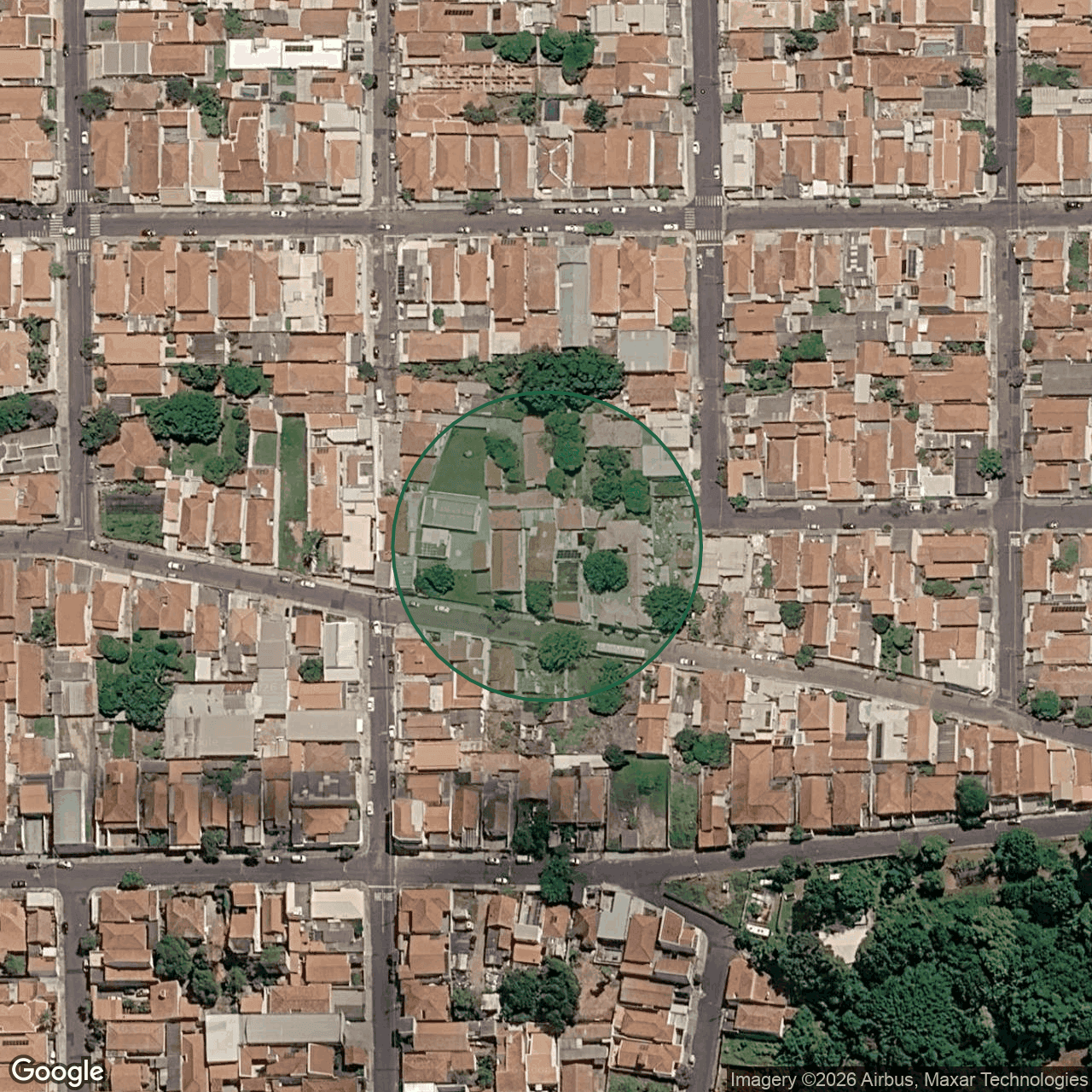 Terreno em São Carlos — 931 m² — foto 1 de 3