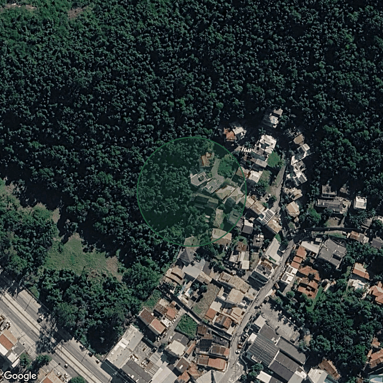 Terreno em Niterói — 4.900 m² — foto 1 de 3