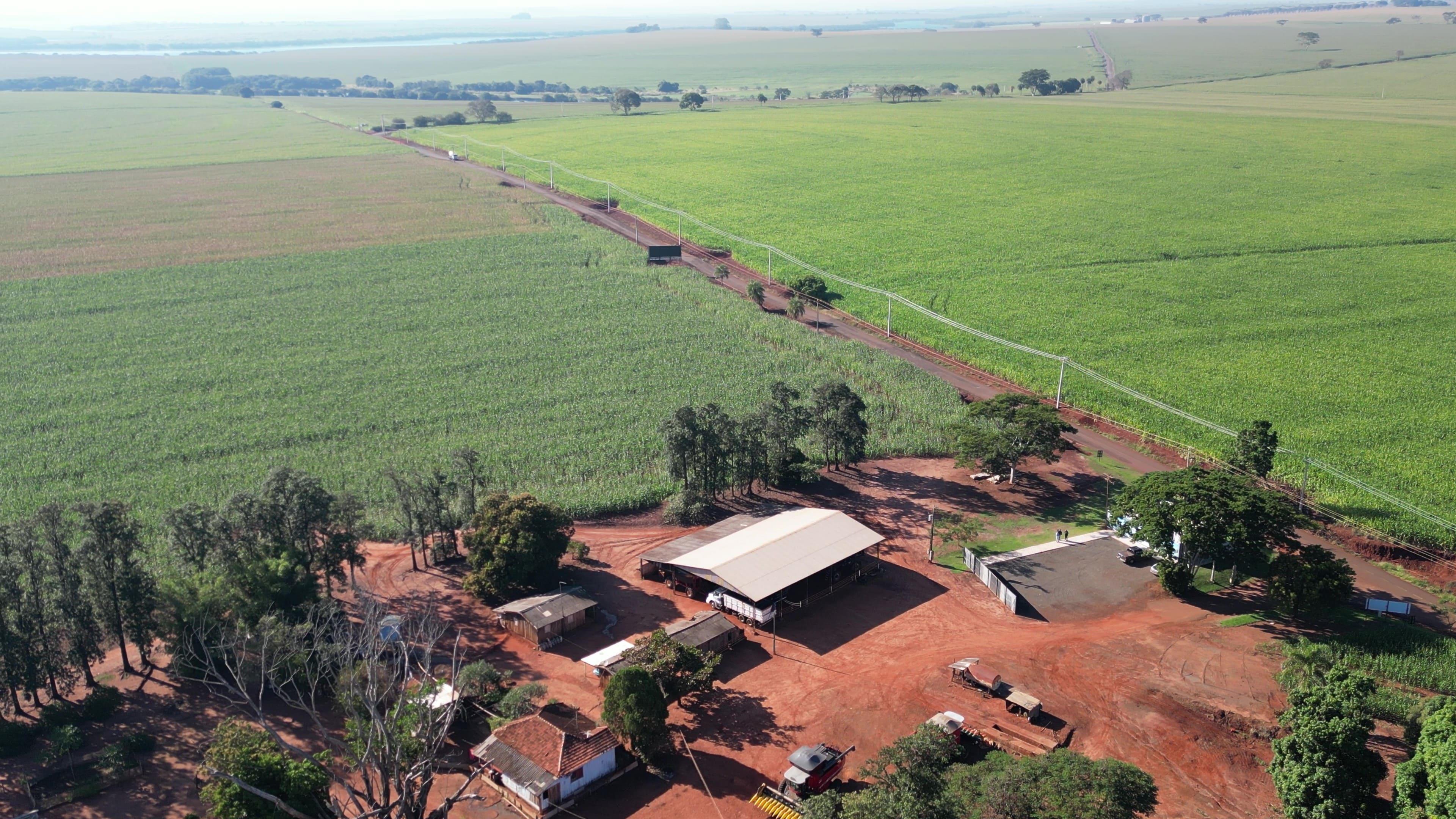 Propriedade rural em Sertaneja — 755 ha — foto 1 de 5