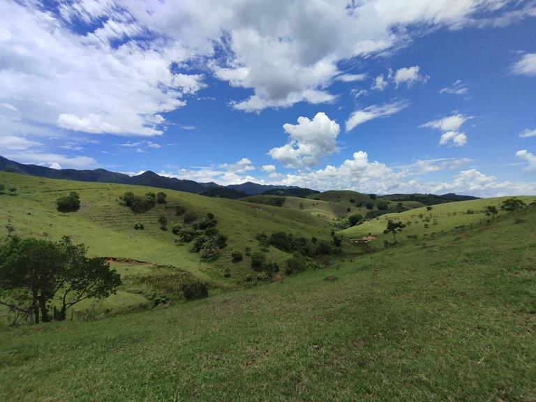 Propriedade rural em Caçapava — 65 ha — foto 1 de 12