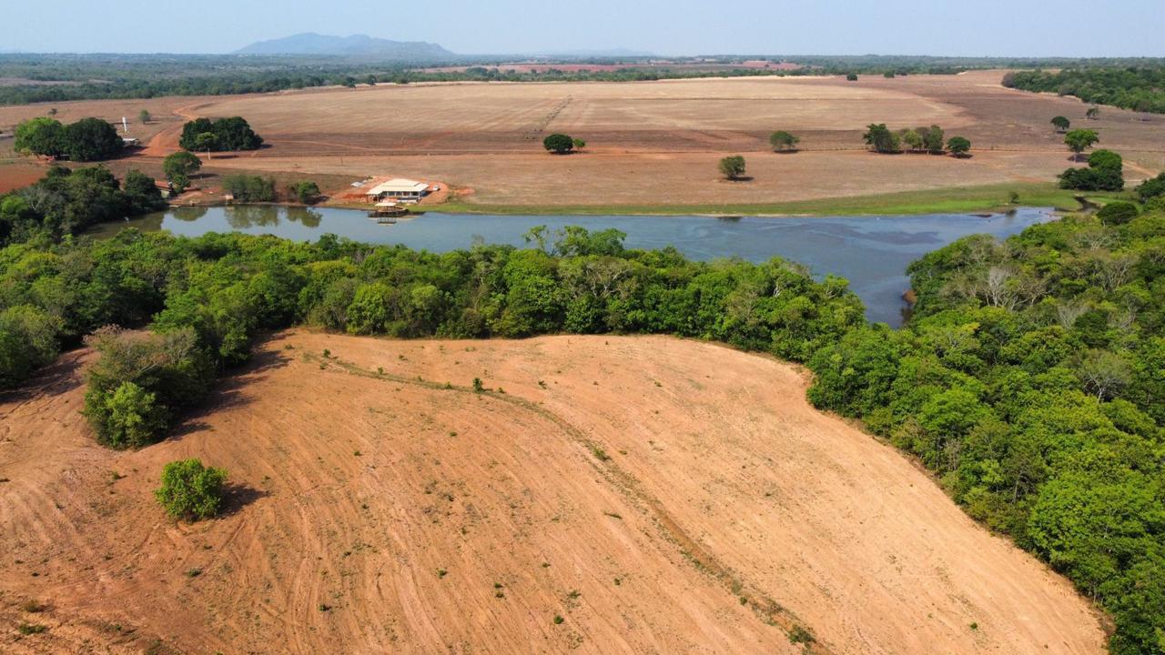 Propriedade rural em Porangatu — 1.331 ha — foto 1 de 12