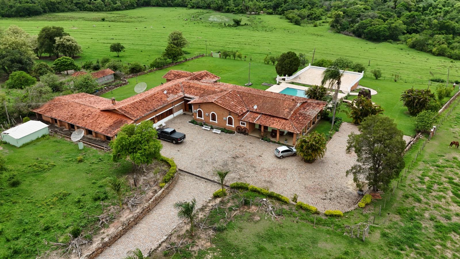 Propriedade rural em Bofete — 450 ha — foto 1 de 12
