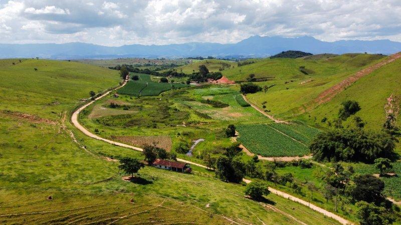 Propriedade rural em Cachoeira Paulista — 232 ha — foto 1 de 6